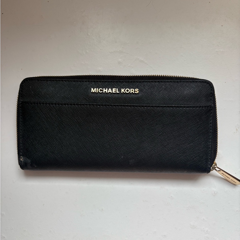 Michael kors black wallet with gold zipper